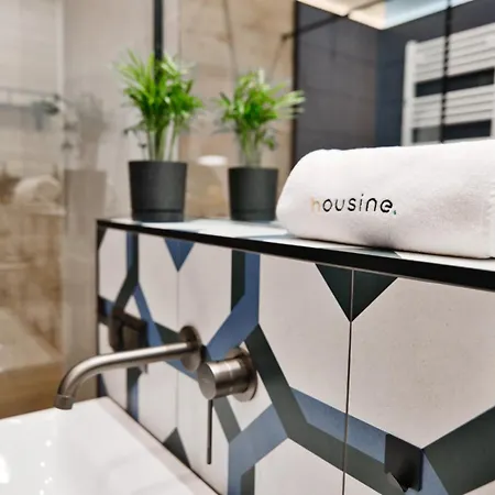 Διαμέρισμα Flower Blue 2 By Housine Zator